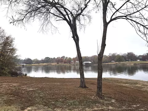159 Rs County Road 3365, Emory, TX 75440