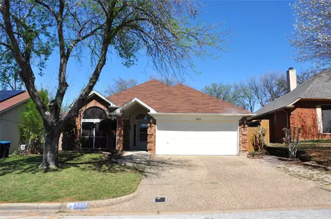 7413 Eastern Dr, Fort Worth, TX 76120