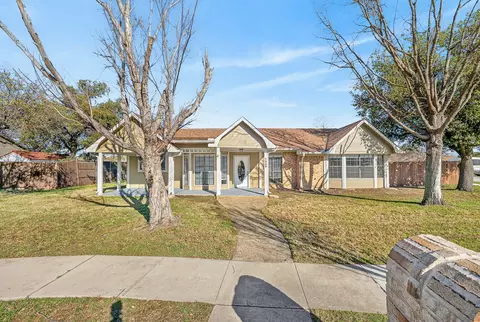 1889 Tree Crest Dr, Lewisville, TX 75077