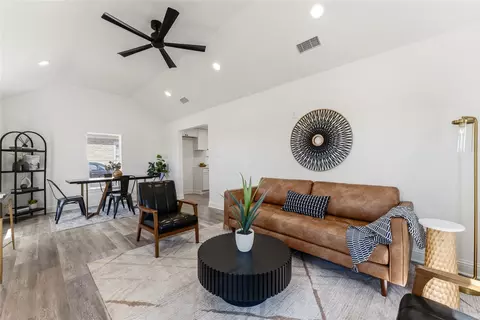 Living - 815 Garrison St, Waco, TX 76704 photo 2 of 2