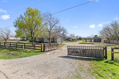 734 Northfork Rd, Royse City, TX 75189