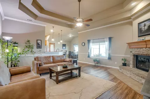 Living - 515 Morrow Rd, Springtown, TX 76082 photo 1 of 3