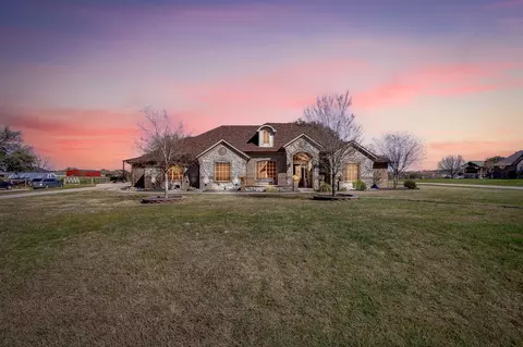 Exterior - 515 Morrow Rd, Springtown, TX 76082 photo 11 of 11