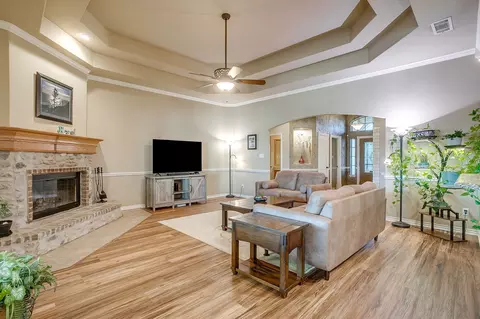 Living - 515 Morrow Rd, Springtown, TX 76082 photo 3 of 3