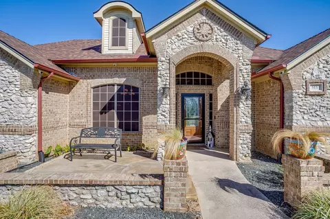 Exterior - 515 Morrow Rd, Springtown, TX 76082 photo 4 of 11
