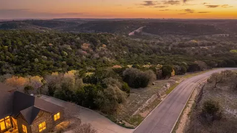 8229 Retreat Blvd, Cleburne, TX 76033
