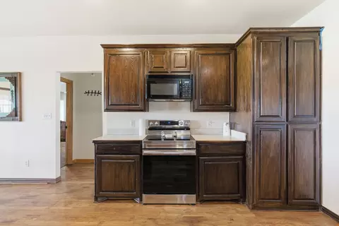 Kitchen - 301 Rhoades Ln, Springtown, TX 76082 photo 3 of 4