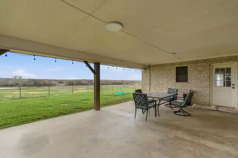 Exterior - 301 Rhoades Ln, Springtown, TX 76082 photo 4 of 4