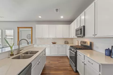 2092 Hartley Dr, Forney, TX 75126