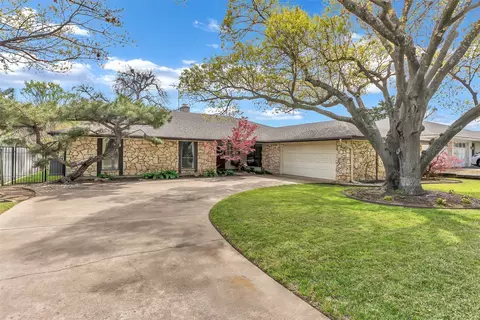 4541 Saldana Dr, Fort Worth, TX 76133