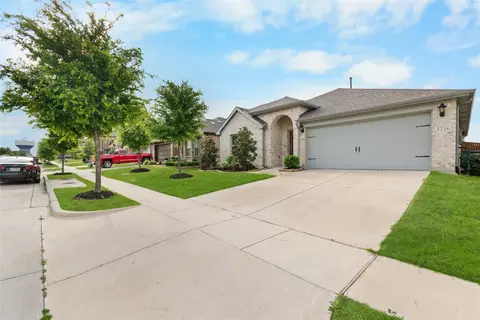 1216 Coyote Rdg, Aubrey, TX 76227
