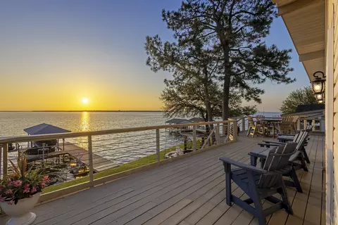 115 Isle Of View Dr, Tool, TX 75143