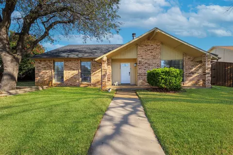 2908 Canterbury Ln, Flower Mound, TX 75028