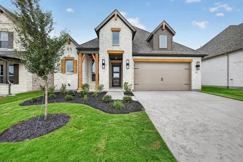 16508 Petal Dr, Fort Worth, TX 76247