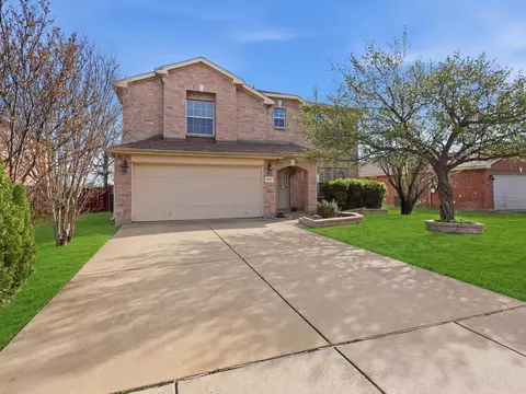 2459 Silverado Trl, Grand Prairie, TX 75052