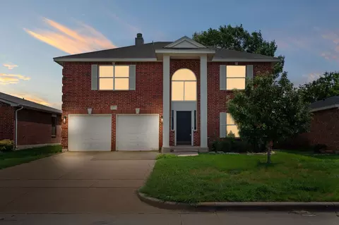8712 Limestone Dr, Fort Worth, TX 76244