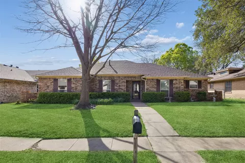 810 Meadowgate Dr, Garland, TX 75040