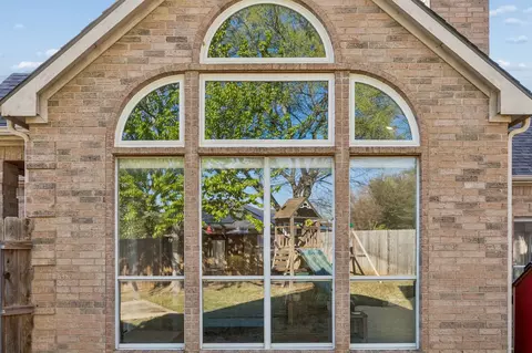 Exterior - 403 Hideaway Ct, Euless, TX 76039 photo 3 of 3