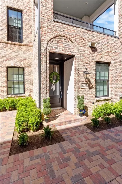 4129 Runyon Rd, Addison, TX 75001