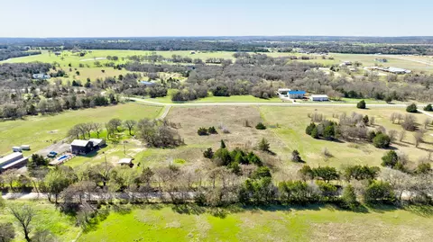 335 County Road 1264, Whitesboro, TX 76273