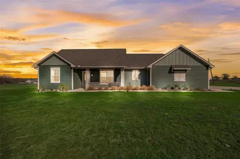 700 Lathem Blvd, Venus, TX 76084