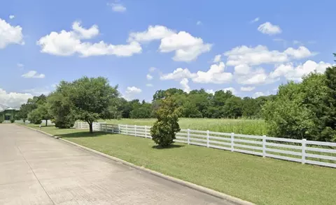 3 St James Aly, Sunnyvale, TX 75182