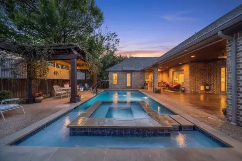 924 Joe Boy Ct, Desoto, TX 75115