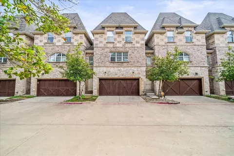 2700 Club Ridge Dr #34, Lewisville, TX 75067
