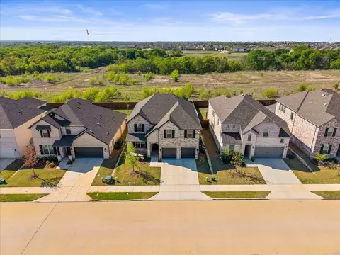 449 Willowmore Dr, Little Elm, TX 75068