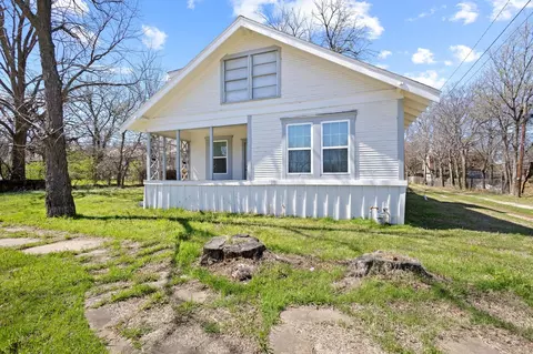 709 N Chandler Ave, Denison, TX 75020