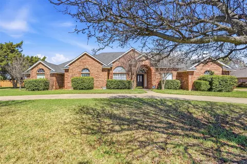 424 Country Ridge Ln, Red Oak, TX 75154