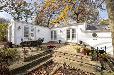 180 Harbor Dr, Gun Barrel City, TX 75156