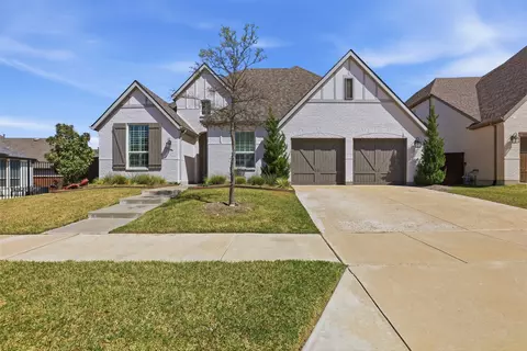 2009 Crescent St, Aledo, TX 76008