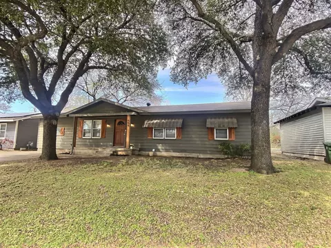609 Ellen Ave, Hurst, TX 76053
