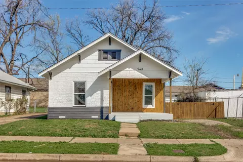 943 E Richmond Ave, Fort Worth, TX 76104