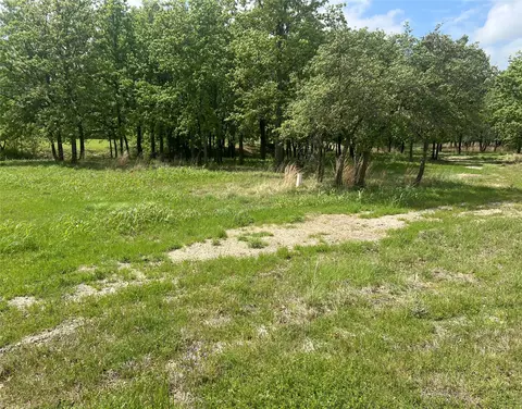 268 Falcon Dr, Weatherford, TX 76088