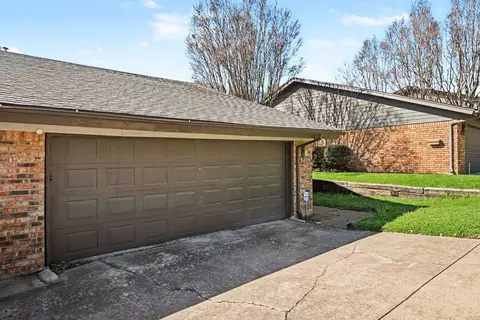 6206 Post Oak Ter, Fort Worth, TX 76112