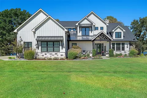 1121 The Shores Dr, Corsicana, TX 75109