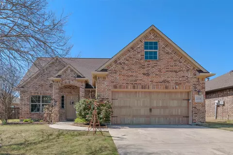 2006 Maxwell Ct, Aubrey, TX 76227
