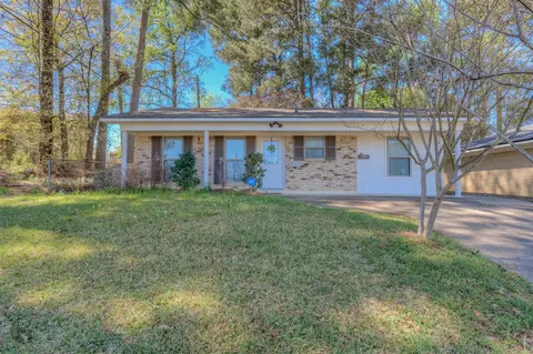 9248 N Southland Park Dr, Shreveport, LA 71118