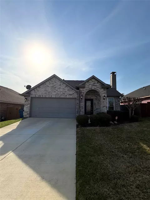 1332 Marchant Pl, Lewisville, TX 75067