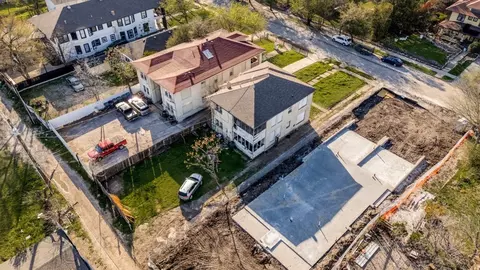 4940 E Side Ave, Dallas, TX 75214 photo 2