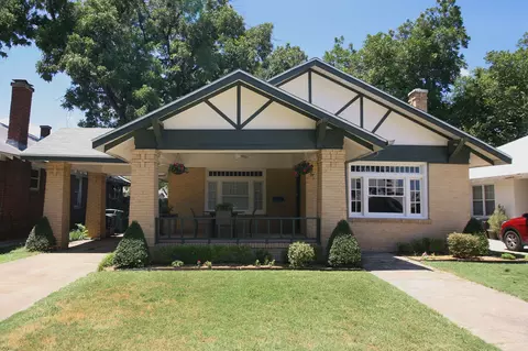3108 S Adams St, Fort Worth, TX 76110