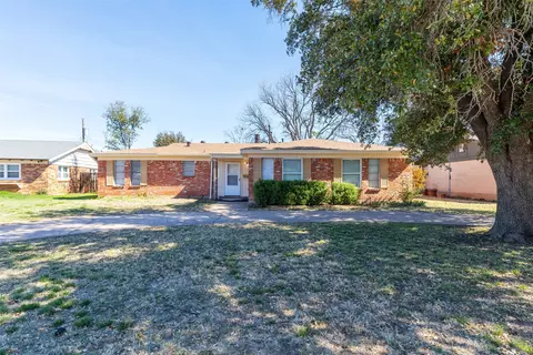 2469 Campus Ct, Abilene, TX 79601