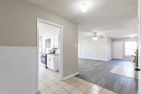 2469 Campus Ct, Abilene, TX 79601 photo 3