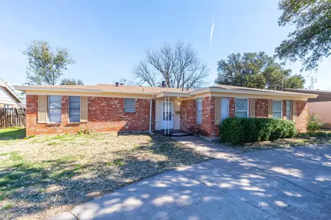 2469 Campus Ct, Abilene, TX 79601 photo 2