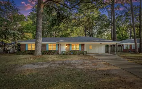 827 Francais Dr, Shreveport, LA 71118