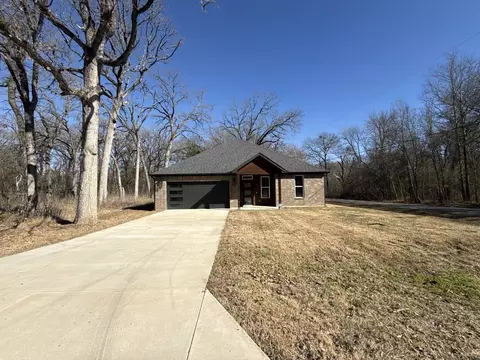 102 Oakwood Dr, Trinidad, TX 75163
