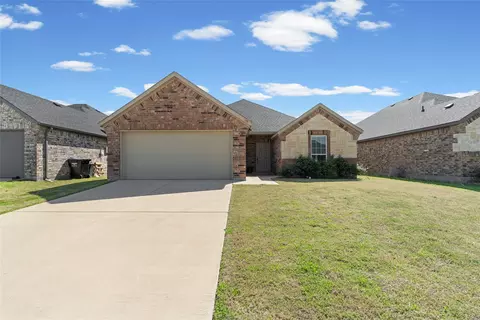 115 Apache Dr, Greenville, TX 75402