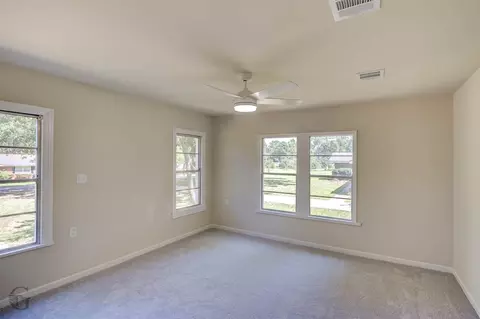 Bedroom - 423 W Palmetto Ave, Plain Dealing, LA 71064 photo 1 of 2